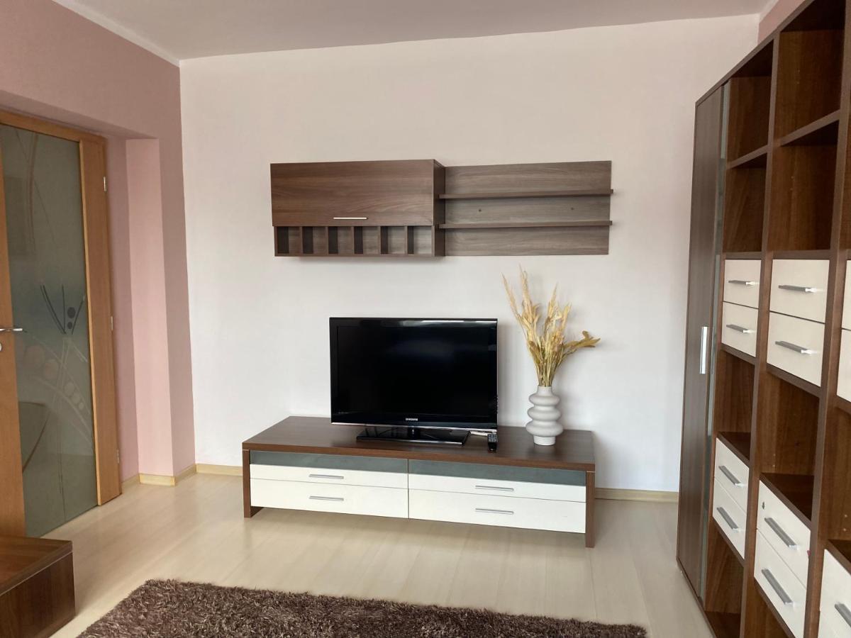 Sendy Apartman 2 Apartment Sfantu Gheorghe  Exterior photo