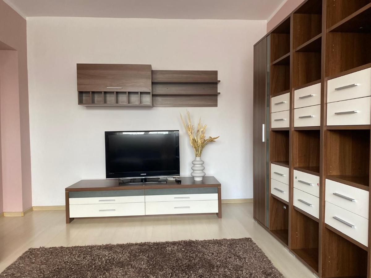 Sendy Apartman 2 Apartment Sfantu Gheorghe  Exterior photo