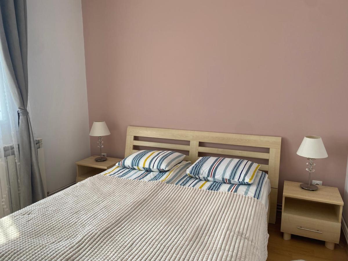 Sendy Apartman 2 Apartment Sfantu Gheorghe  Exterior photo