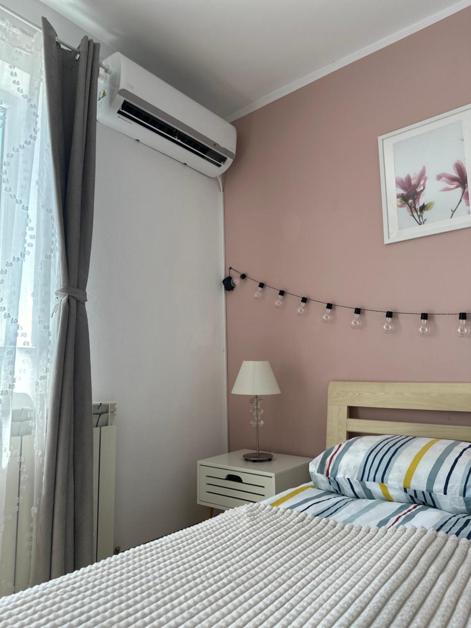 Sendy Apartman 2 Apartment Sfantu Gheorghe  Exterior photo